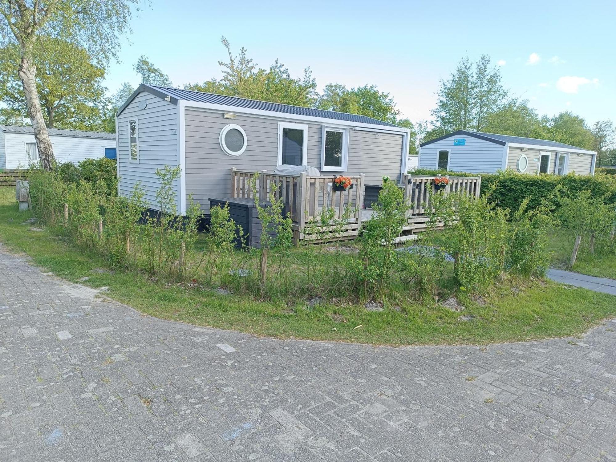 Bj Chalets - Robbengat 85 - Gezellige Chalet Op Vakantiepark Lauwersoog! Vroege Incheck! Met Airco! Екстер'єр фото